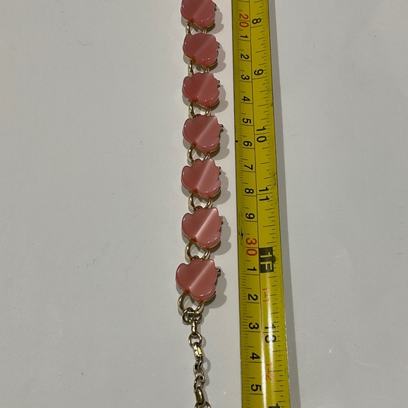 Rose Pink Moonglow Lucite /Thermoset Leaf Motif Choker Necklace 1950’s - Picture 6 of 8